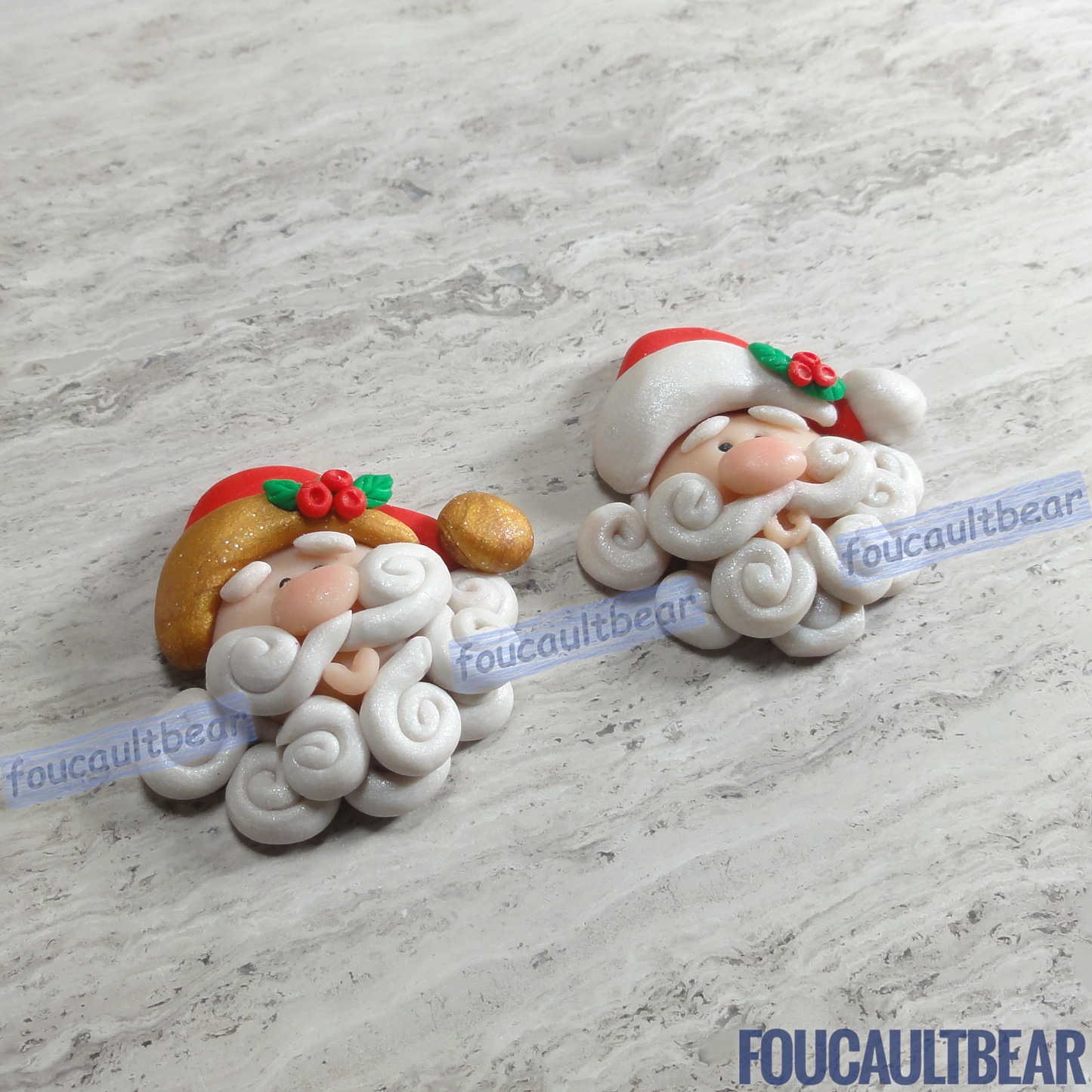 Foucaultbear's HANDMADE CLAY ART FLATBACKS. Jolly Santa Claus, Gold or White Trim. Handmade Polymer Clay Art. This clay flatback Jolly Santa Claus, in Gold or White Trim makes for a perfect hair centerpiece. You have the option of choosing either Gold Trim or White Trim. Notice the little Mistletoe! 